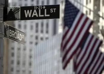 Wall St rallies amid energy boost after Venezuela strike; Dow hits record