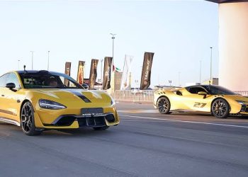 Xiaomi’s Cheap Electric Car Destroys Ferrari in Drag Races