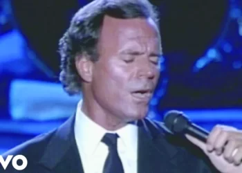 julio iglesias photo file