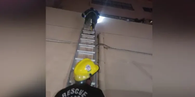 150 people rescued after fire erupts in high-rise building in Karachi