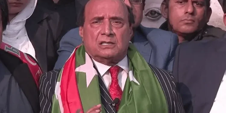 PTI leader Latif Khosa writes to CJP, raises concerns over Imran’s medical check-up at Adiala jail in ‘secrecy’