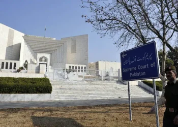 PTI moves SC for Imran’s treatment at hospital of choice, access to personal doctors