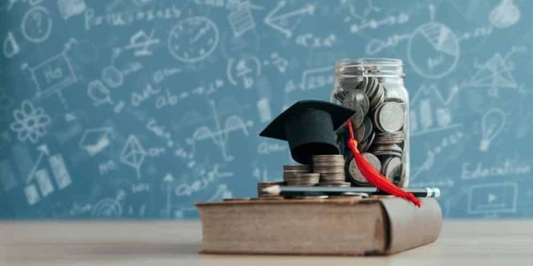 92% of School Budget Spent only on Salaries, Education Minister Sardar Shah