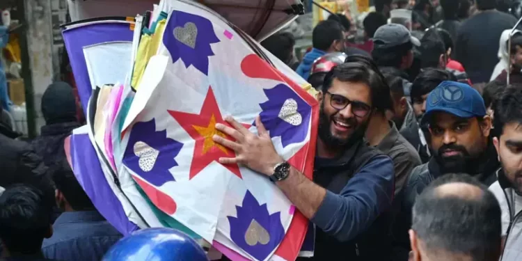 At least two injured by stray kite string as Basant festivities kick off in Lahore