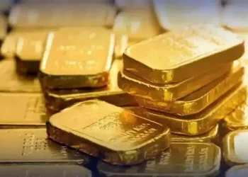 Gold per tola gains Rs7,100 in Pakistan