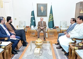 In meeting with CM Afridi, PM emphasises need for cooperation between Centre, KP govt