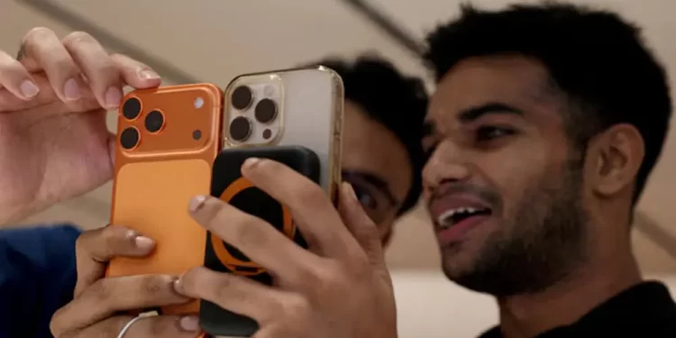 India hands Apple a win by letting foreign firms fund equipment without tax risk