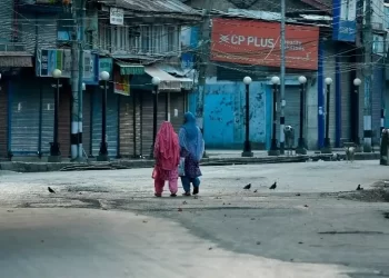 Khana-i-Farhang show depicts Kashmiris’ plight