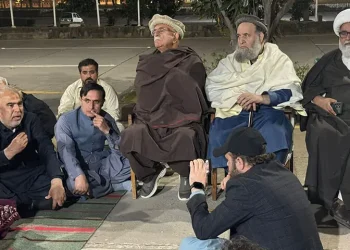 Minister says Imran to be shifted to hospital amid opposition sit-in at Parliament House