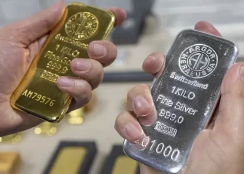 Precious metals, oil slide as global tensions ease; copper down