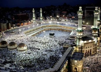 Pure Faith! Pakistani Couple Travels 6,290 Km from Lahore to Perform Umrah on Motorbike