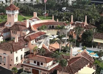 US Secret Service says shot dead man trying to access Trump Florida estate