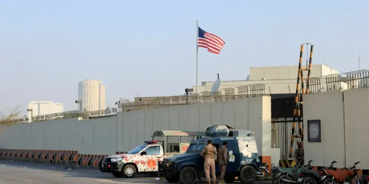 US orders non-emergency consular staff in Karachi, Lahore to leave Pakistan