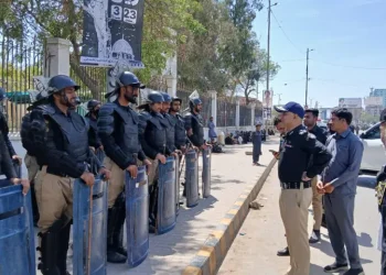 Youm-i-Ali procession taken out in Karachi amid strict security