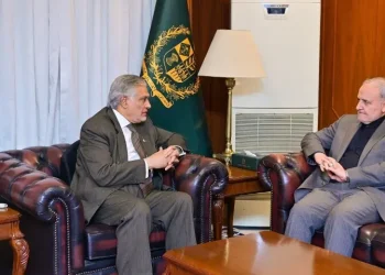 Dar stresses dialogue, diplomacy for achieving regional peace in meeting with Iranian ambassador