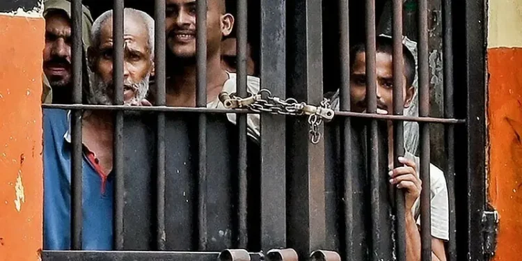 Over 400 prisoners set free ahead of Eid across KP