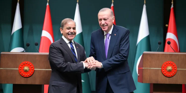 In call with Erdogan, PM acknowledges Turkiye’s role in promoting peace between Pakistan, Afghanistan