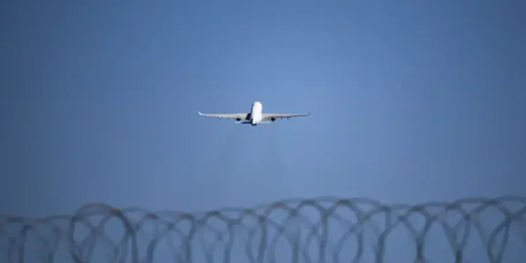 30 planes prevented from entering Iranian war zone: Pakistan Airport Authority