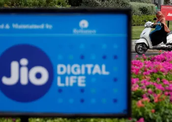 Ambani’s Reliance Jio hires 17 banks for IPO, will raise no new funds, sources say