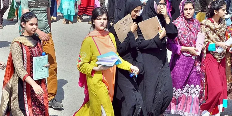 Bangladesh considers partial online classes amid energy crisis