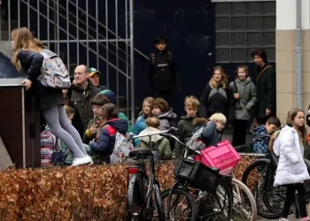 Explosion damages Jewish school in Amsterdam