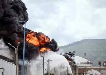 Giant oil tanker off Dubai hit by Iranian strike, Trump threatens to obliterate Iran energy, oil plants