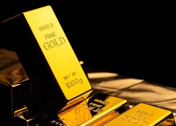 Gold price drops by Rs6,500 per tola in Pakistan - Markets