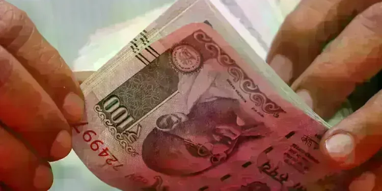 India’s 10-year yield falls most in five weeks as oil tumbles