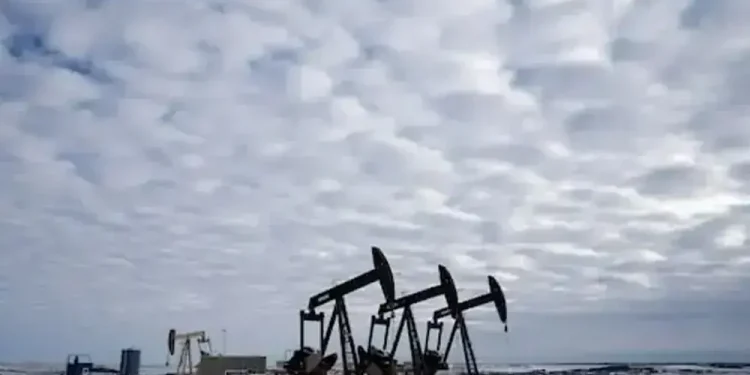 Japan asks wholesalers to switch to Brent from Dubai pricing