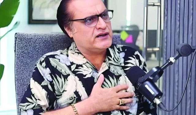 mehmood aslam married twice both times for love photo file