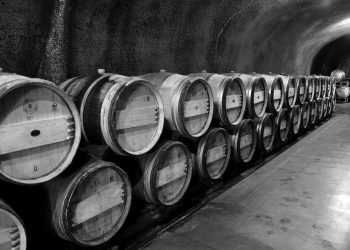 Oil Drops More than 6% on hopes for Ir@n W@r De-Escalation