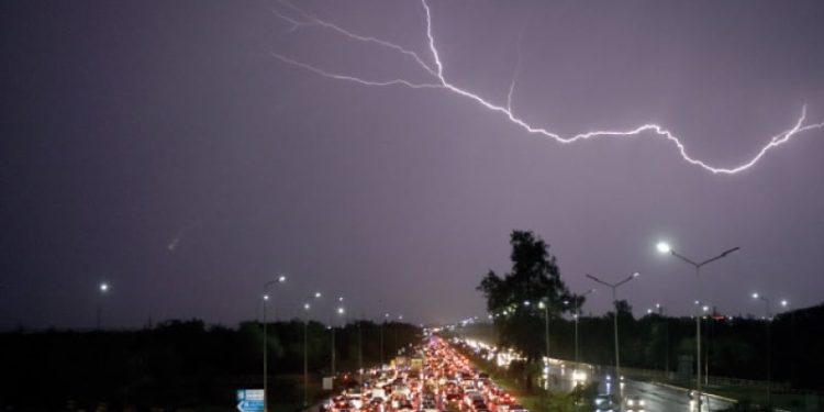 PMD Predicts More Heavy Rain Before Eid ul Fitr