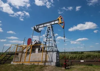 Pakistan, India most vulnerable from oil shock as Strait of Hormuz tensions escalate - Business & Finance