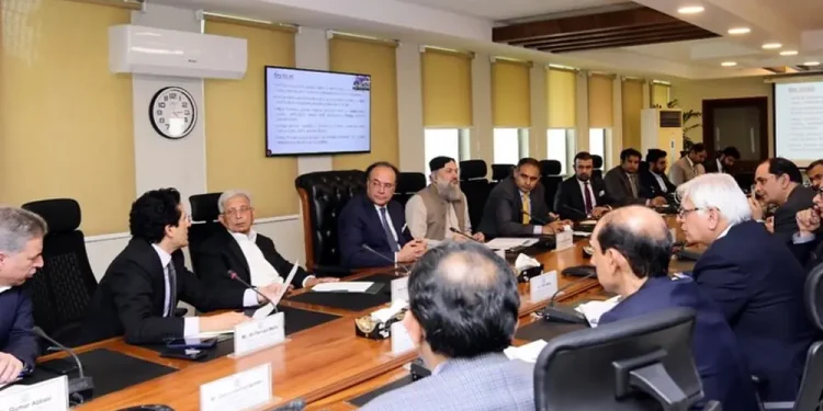 Petrol price committee reports comfortable fuel reserves amid regional volatility