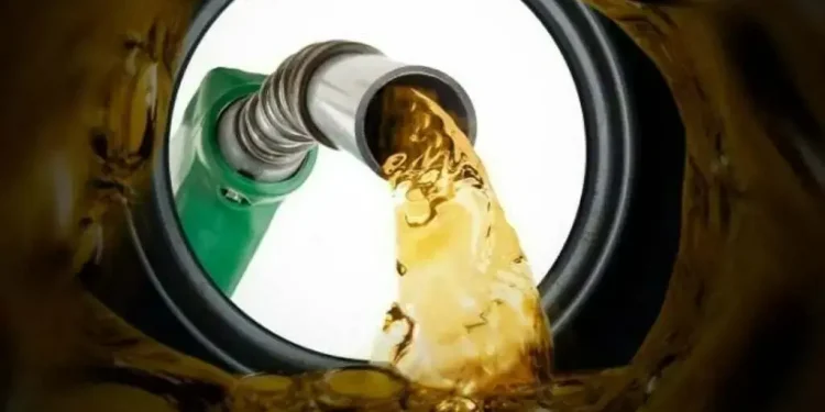 Petroleum dealers give govt ultimatum to revise their margin to 8% by March 26 - Markets