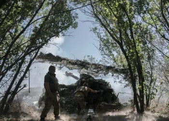 Russia kills 4, wounds 16 in east Ukraine