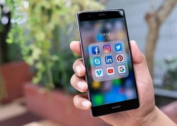 Turkiye’s ruling party submits bill to ban social media for under-15s