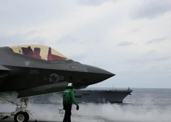 US F-35 stealth fighter hit by suspected Iranian fire: reports