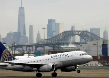 United Airlines to cut more flights as it eyes oil above $100 through 2027 - Markets