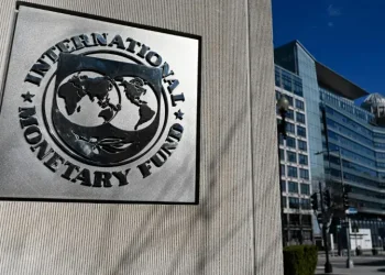 IMF asks Pakistan to remove fuel price distortions amid subsidy pressures