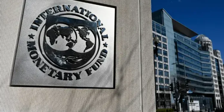 IMF asks Pakistan to remove fuel price distortions amid subsidy pressures