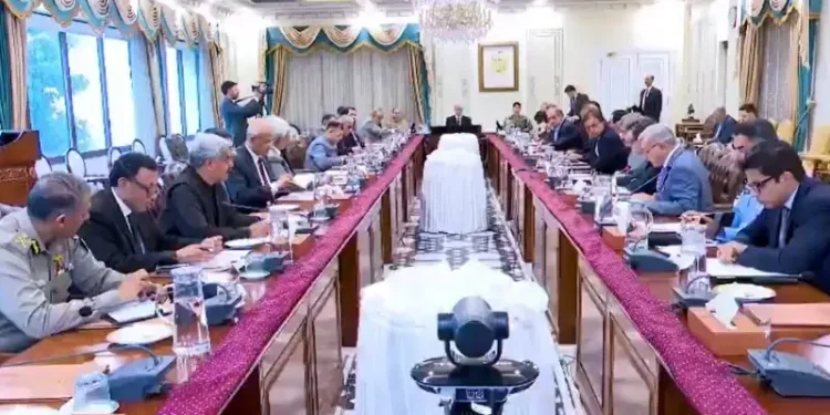 PM Shehbaz calls on nation to contribute to fuel conservation, austerity drive