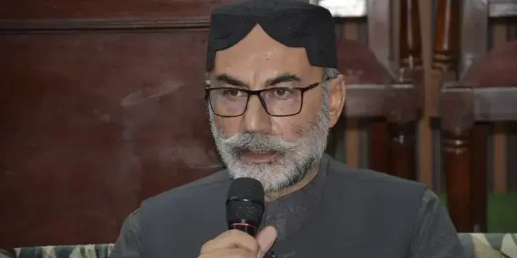 Raisani terms Balochistan Mines Act a ‘law of plunder’