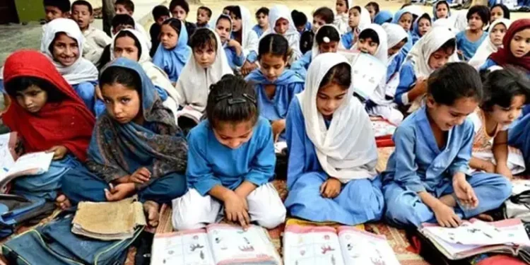 500 low-performing govt primary schools outsourced in KP