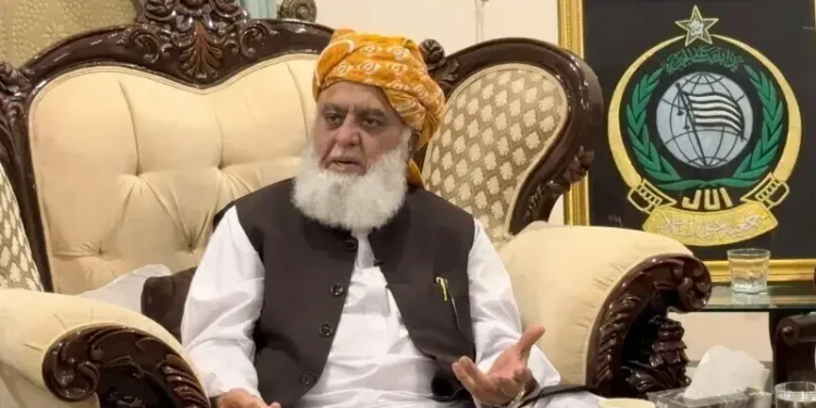 Iranian envoy discusses Middle East situation with Fazl