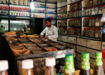 Islamabad administration revises business timings, extends restrictions to bakeries and sports facilities