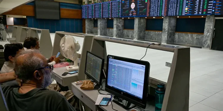 Market Halt: KSE-100 gains over 5% amid war de-escalation hopes