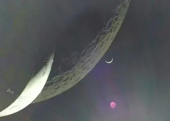 Artemis II crew basks in glow of lunar flyby en route to Earth