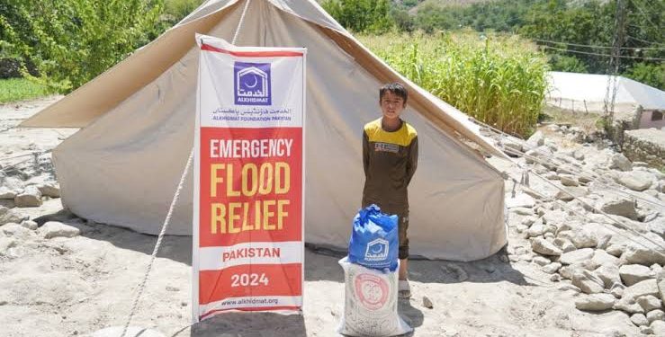 Chinese Engineers Donate to Iran Aid Fund in Northern