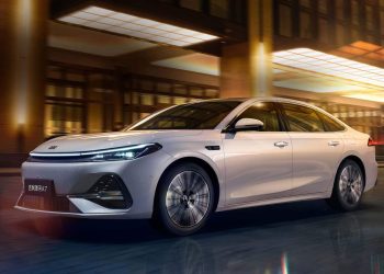 Geely’s New Hybrid System Uses 2.2 Litres of Petrol per 100Km